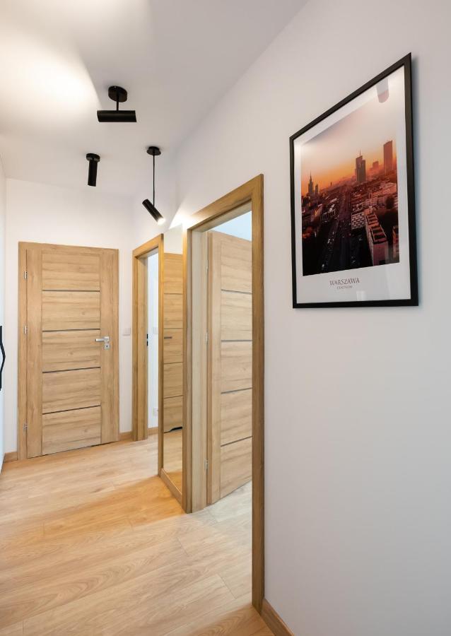 Wola Skwer Happy Apartment Warschau Exterior foto