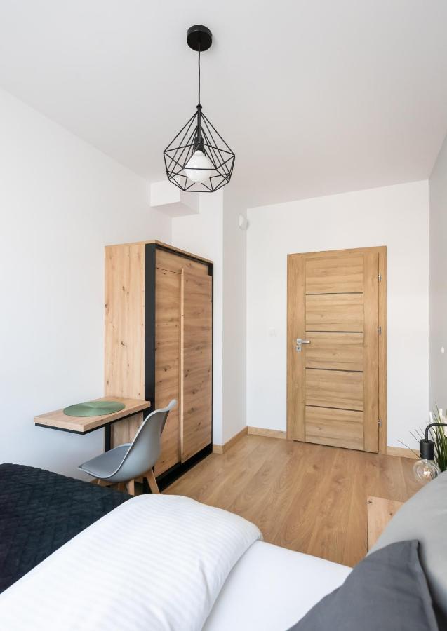 Wola Skwer Happy Apartment Warschau Exterior foto