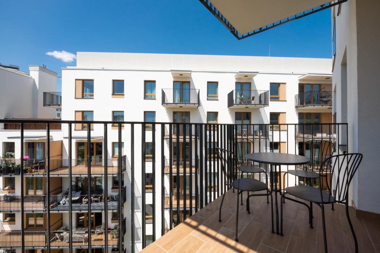 Wola Skwer Happy Apartment Warschau Exterior foto