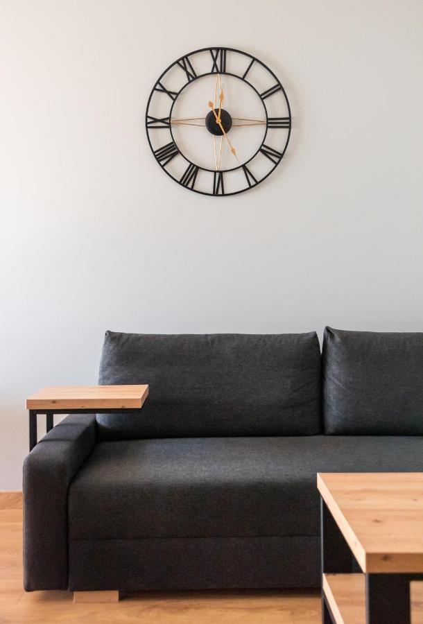 Wola Skwer Happy Apartment Warschau Exterior foto